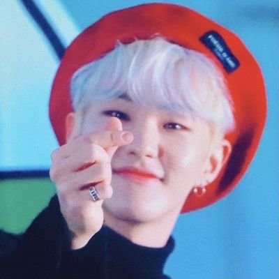 Feeling sad? No worries! Hoshi's here to share his love 🐯