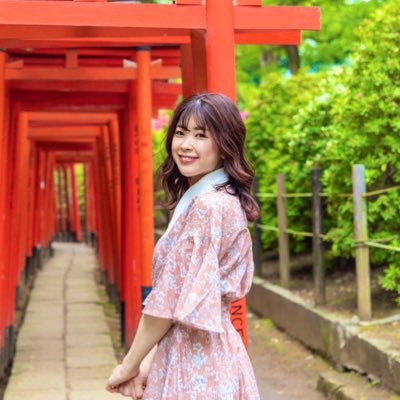 齊藤伶奈(さいとうれな)。エステサロン経営。一生20代に見られたい。カラオケ世界王者。歌手。 #カラオケバトル #ものまねグランプリ など出演。お問い合わせはlomilomiluce@yahoo.co.jpまで😊