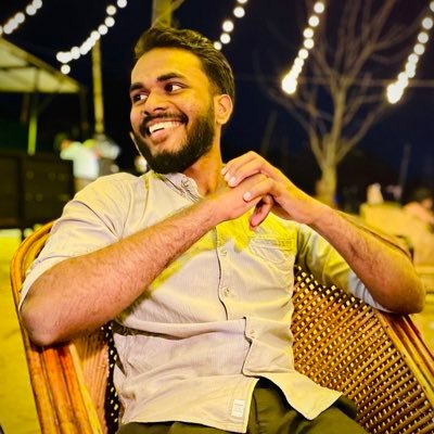 MusthafaSharoof's profile picture. ☝🏻