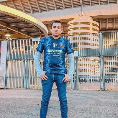 lalooVf's profile picture. Recuerda siempre: que tu actitud sea tu mejor traje y tu sonrisa el mejor regalo.