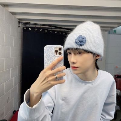 i98chanhee's profile picture. 