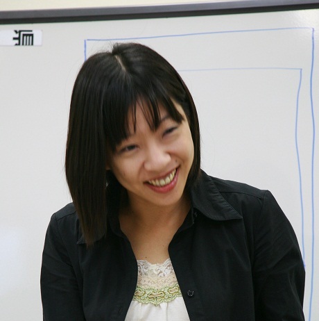 ITベンチャー元取締役。結婚出産後、専業主婦を経て民間企業の管理本部に勤務。女性活躍支援団体Prism!(プリズム)代表。わたしスタイル主宰。ママ起業プランナー。ママ経営アドバイザー。ワークライフバランス認定コンサルタント。日本WLB研究会会員。日本ファシリテーション協会会員。息子3歳。男女共同参画、業務効率化、時間術