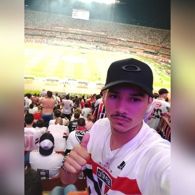 011
SPFC 🇾🇪
FAVELA VIVE ☯️