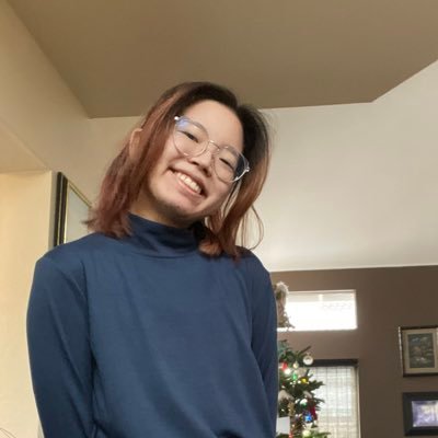 i want to pet all the dogs & read all the books • Asst. Editor w/ @bloomsburykids • 2020 WNDB intern grantee • 四世/五世 • they/them • opinions mine • IG: keimisako