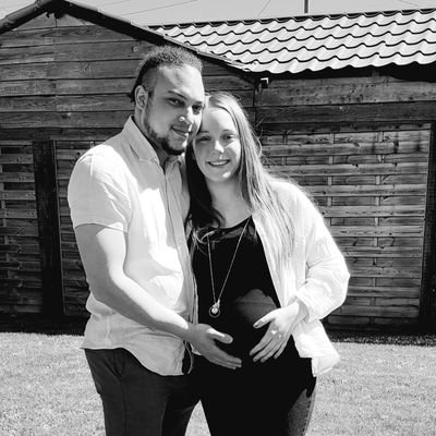 laura_tcts's profile picture. 27 novembre 2016 👼❤                                 
Auxiliaire de puériculture 👶