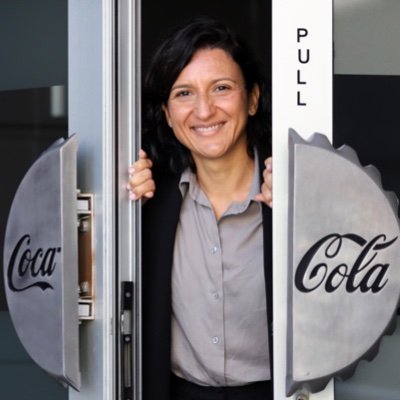 Fan del optimismo, de la felicidad y del color rojo. #Digital #Sostenibilidad #Comunicación #HORECA en @CocaColaEP_es