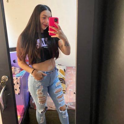 Alejand21592601's profile picture. No lo pienses mucho,diviertete