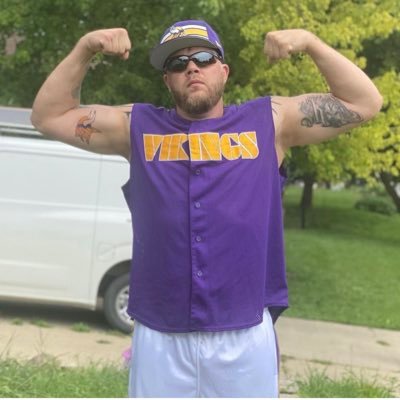 electrician, father of 6 daughters, fitness freak, Die hard Viking fan, I bleed purple!!