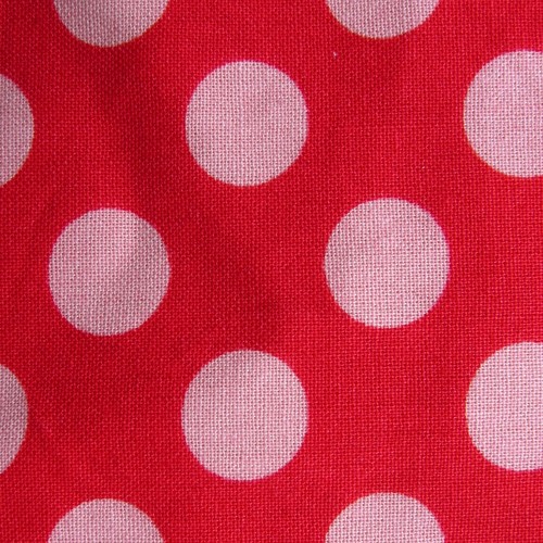 fresh cookies delivered to you in a polkadot apron ^-^