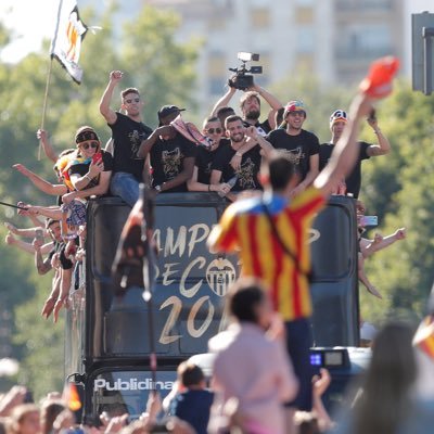 javierin93's profile picture. Profesor de EF⚽️🏀🎾🥏 • 🧡🦇