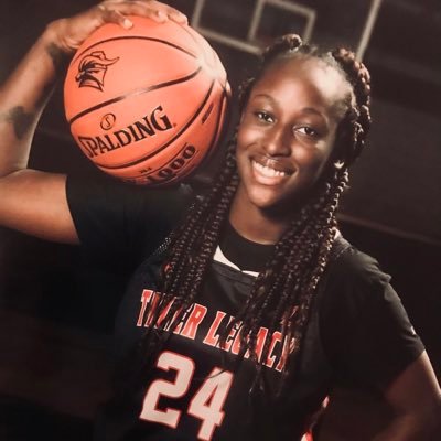 5’5 Junior point guard/wing•••Tyler Legacy High School 23’••AAU Team-Texas Elite East Texas Spurs🏀🏀🏀