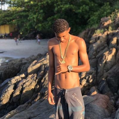 boladão com a vida, sempre na visão 🏄🏽♂️,
é o Baianin 🤠⛰️🏝️