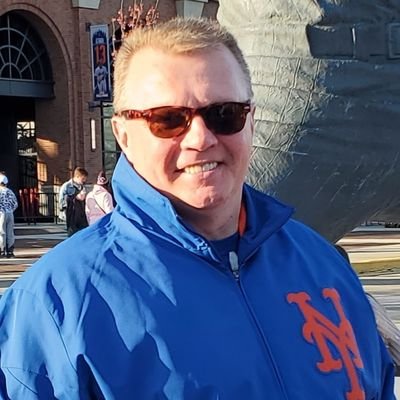 Husband. Father of Twins. Long Suffering Mets Fan ⚾️⚖️🐷🚔🐽🇵🇱🇺🇲 🎺🎺#41🍎#LFGM  #LGM