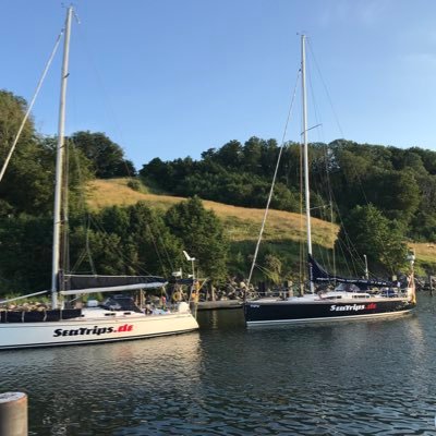 Komm an Bord und genieße das sportliche #mitsegeln auf unseren Booten #Tuja #SimplyFast und #Enjoy | Impressum: https://t.co/mz3vH3Nepo