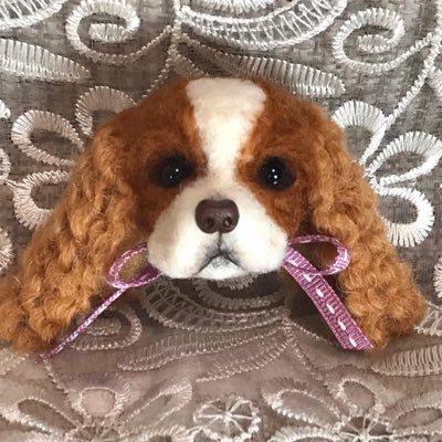 羊毛フェルトハンドメイドをはじめました。犬など作っています。前は球体関節人形を作っていました。よろしくお願いします。メルカリ ミンネ ラクマで販売しています。