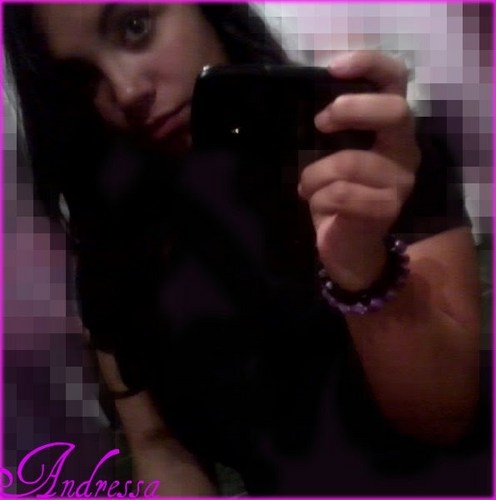 - Algueim que te faz sorrir,que não quer te magoar segundos antes de dormir de mim você vai lembrar!.♪http://t.co/Zy0KOMn0i5