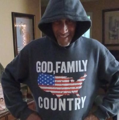 Cens0rTHIS's profile picture. hardworking man with an opinion