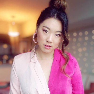 사랑스러운 딸을 둔 미혼모
나는 매우 친절하고 좋은 수신기입니다.
내 일에 만족하고 당신도 당신의 일을 사랑하기를 바랍니다.