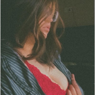 Daddy issues. Mentally unstable. God complex. Awkward af. 🤘🏼🤷🏻♀️🕷