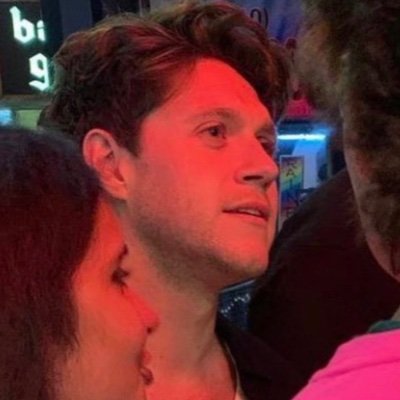 hourly niall horan content !