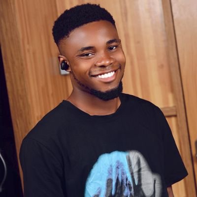 Emmanue41108407's profile picture. Fashion and designer drumming