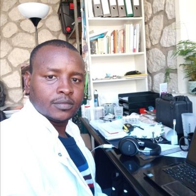 Docteur en Géosciences (PhD), Géologue, Paléoclimatologue, Enseignant-Chercheur, Consultant et Expert.
#Chad,  #AHP, #Sahara, #Holocene, #d18Odiatom, and more.