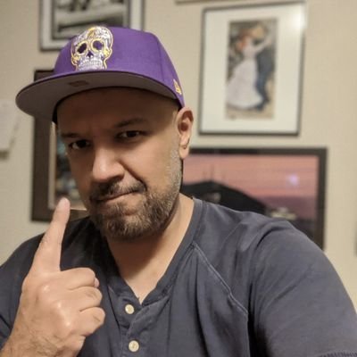 SnwflkBlizzard's profile picture. Mostly a retweet and commenting account — silly gifs and (mostly) respectful (not sure that's true) thirst tweet comments.