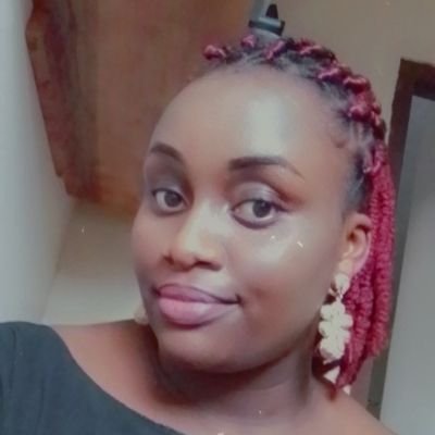 I'm a personal beauty shopper, I help people shop for their everyday daily products like toothpaste, roll-on, perfumes and skin-care products!!