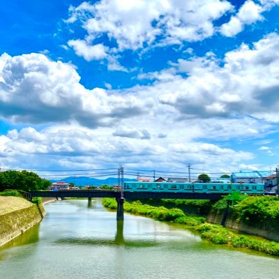 西鉄電車の運行情報等をお伝えする公式アカウントです。列車の運行に20分以上の遅れが発生もしくは見込まれる場合にお知らせします。発信専用のため、個別にお返事はできません。現在の列車走行位置はこちらより。→https://t.co/PHOzHyT5WZ