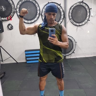 Luciano92301346's profile picture. Por ser Educador Físico, ajudar as pessoas. Isso me faz sentir especial.