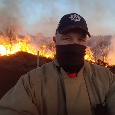 nickthecrow's profile picture. Husband to my wonderful wife. Father to three super kid's. And lover of one amazing bird!  #YoullNeverWalkAlone. #JFT96