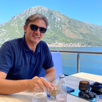 harisdiz's profile picture. 