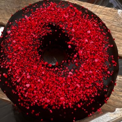 Nomi201521's profile picture. It’s all smoke and mirrors!