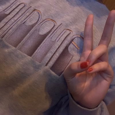 RmfYb3's profile picture. イヤホン手放せない女子。音楽大好きニンゲン。無言フォロー失礼します🙇‍♀️