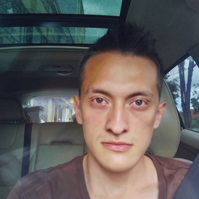 AndresGuerrer96's profile picture. Haz que alguien lleve una vida mejor por haber existido tú