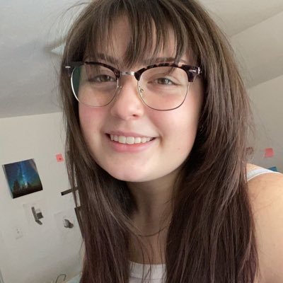 watshername2000's profile picture. it would mean the world to me if you followed my art insta @overscore.art 🥺💕💕