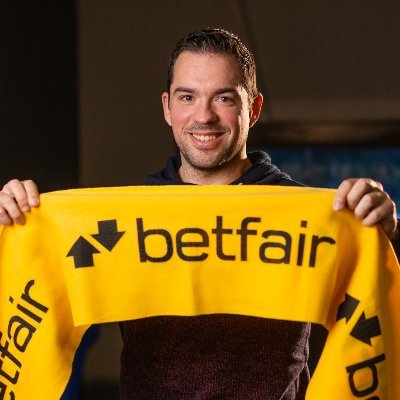 nuno_canelas's profile picture. FrontEnd Developer @Blip_pt/@PPBetfair/@FlutterPLC on @BetfairExchange, FC Porto fan, father...