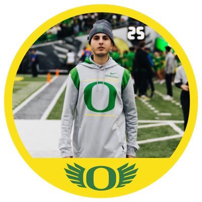 Assistant Director of Player Personnel @oregonfootball #GoDucks UO Alum 🦆