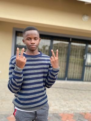 TadiwaM10's profile picture. Realest gee