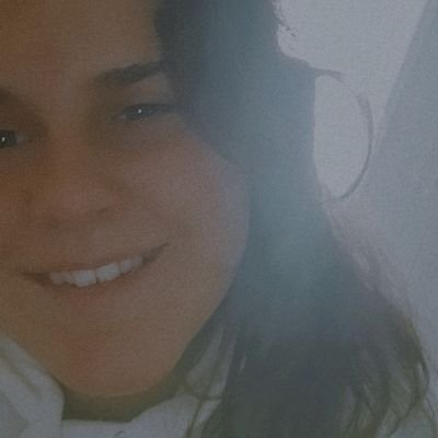 Julie10278922's profile picture. always be kind 💛