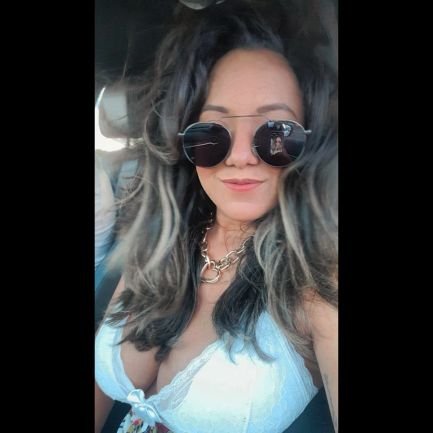 caldasjeje's profile picture. @bycaldas 

♥️

@jess.caldas