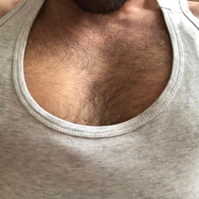 Liverpool based, 🐻Cub, Bi, lover of all sex from vanilla to kink.