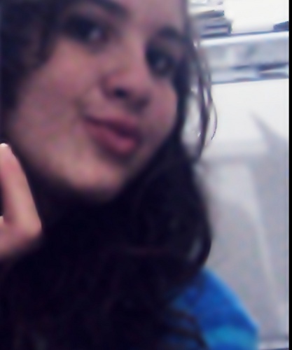 Tenho de 14 anos,sou escritora, libriana
ñ vivo sem Deus,família,amgoOss..
Eles são essenciais na minha vidiinha