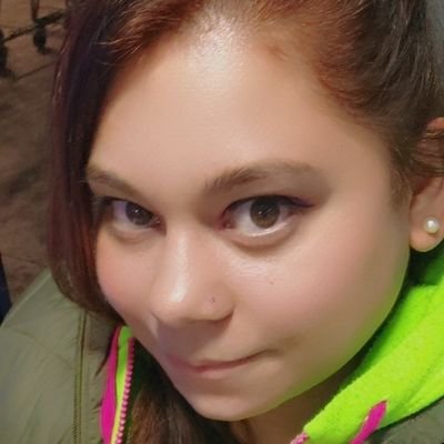 adri2007t's profile picture. 