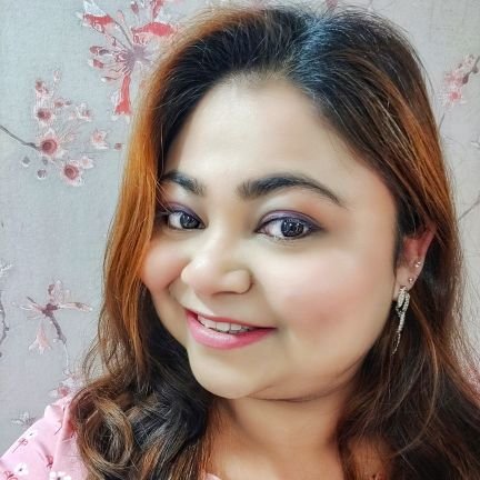 Poulomi35202323's profile picture. #LifestyleBlogger👩‍💻
#Foodie🥘
#Makeupandfashionenthusiast💄👗
#blogitwithpolo
📧 poulomi.dasgupta309@gmail.com
https://t.co/Mc6puF0VJw