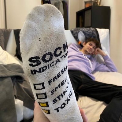 🇩🇪🇦🇹 bi alpha male / 21 / dominant master with smelly socks 😈💸 you were born to serve me 🫵🏼