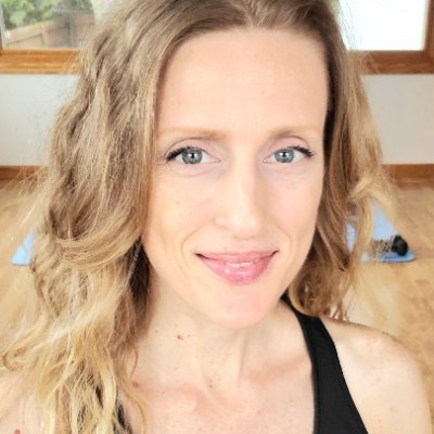 Alicia K - ACE Certified Personal Trainer
Taking the complication out of exercise by offering a variety of engaging, effective workouts.
#fitness #workouts