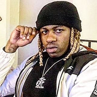 Still LincolnBoyzz... Im da only cat dat show my stripes & I aint lyin 💯 #LincolnBoyz #Cakelyfe #RIPMOM