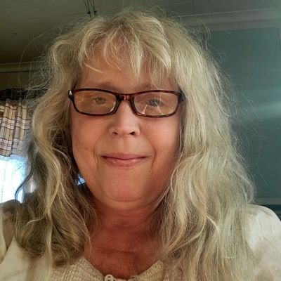 Kieriet1's profile picture. Vårdjobbare från Hässelby som permanent flytt(at) ut på landet med min älskade make, hundar och katter. 🥳😺🇸🇪✊🏻🇸🇪🇮🇱❤️🇮🇱