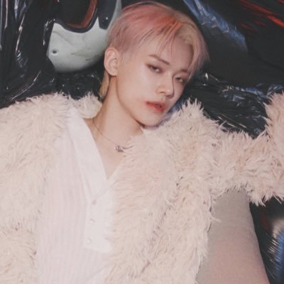 aygo__13's profile picture. 뎀 & 멘 ㄷr 받0ㅏ요 ㅇr ㄴi 그냥 들0i대줘r요 // 스밍인증해달라고디엠해줘요꼭꼭해주세요!!